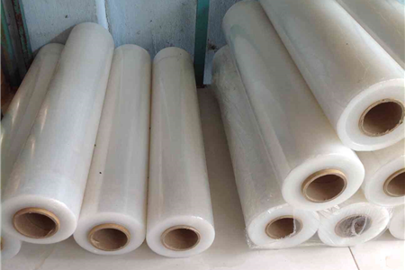 Màng PE (Màng Chít) Quấn Pallet – Độ Dai Vượt Trội